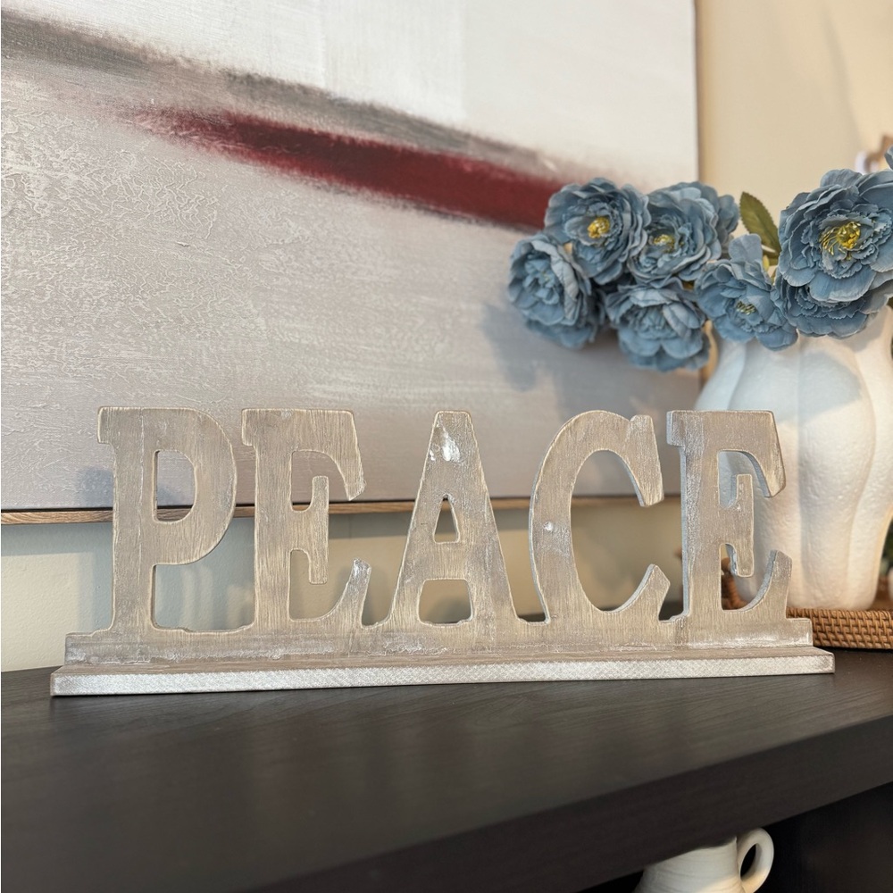 NWT Wooden 'PEACE' Decorative Sign